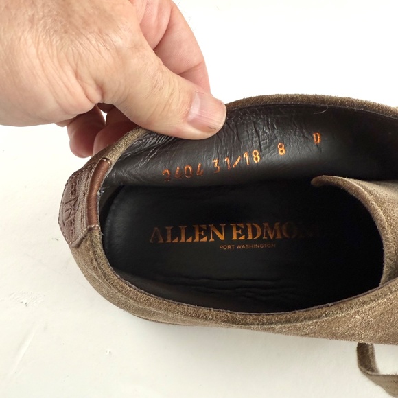 Allen Edmonds Tan Chukka Boots - Picture 6 of 9